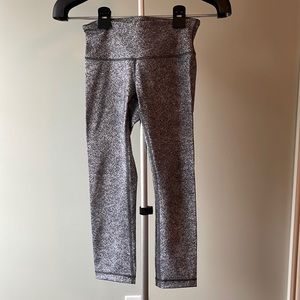 Lulu leggings - size 4 - great condition